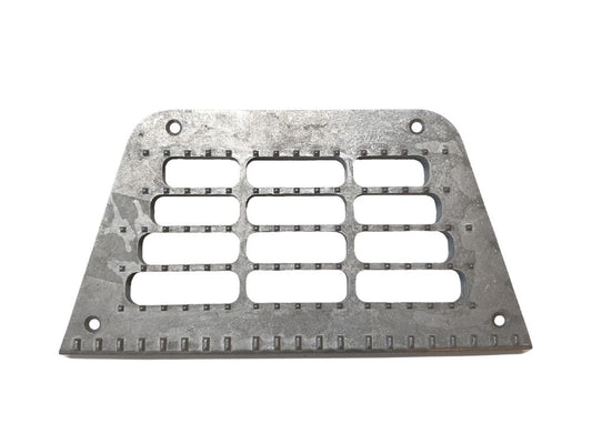 Step Plate  –  RH=LH  –  Middle  –  To Suit DAF 95XF (95-02) DAF XF95 (02-06)