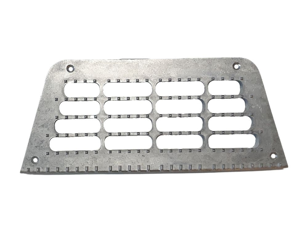 Step Plate  –  RH=LH  –  Upper  –  To Suit DAF 95XF (95-02) DAF XF95 (02-06)