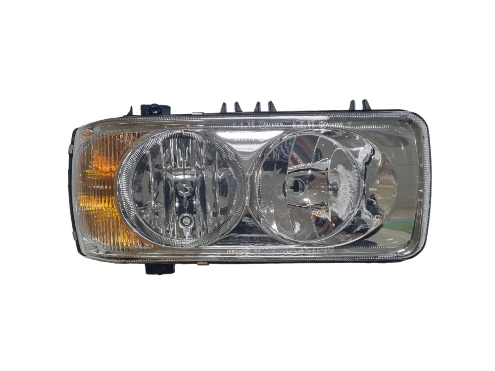 HeadLamp Head Light R/H Right Hand  –  DAF XF95 (02-06)