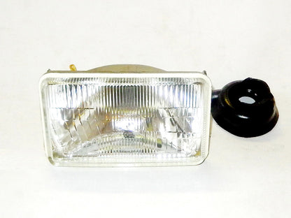 HeadLamp Head Light  –  Outer  –  3 pin  –  Hi/Low Beam  –  To Suit Daihatsu Delta (85-10)