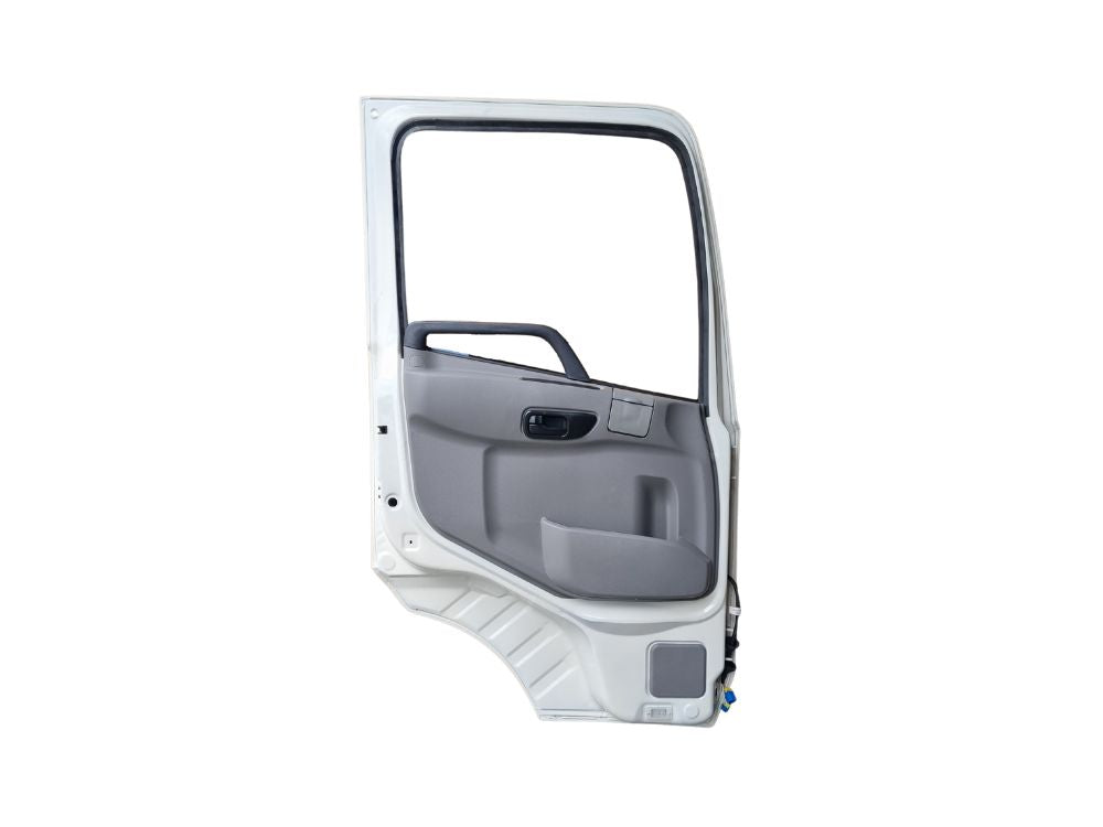 Door Complete L/H Left Hand  –  No Fold Recess On Outer Skin  –  Flat Skin  –  Quon To Suit Nissan UD CK / CW / PD / PW / GK / GW (07-16)