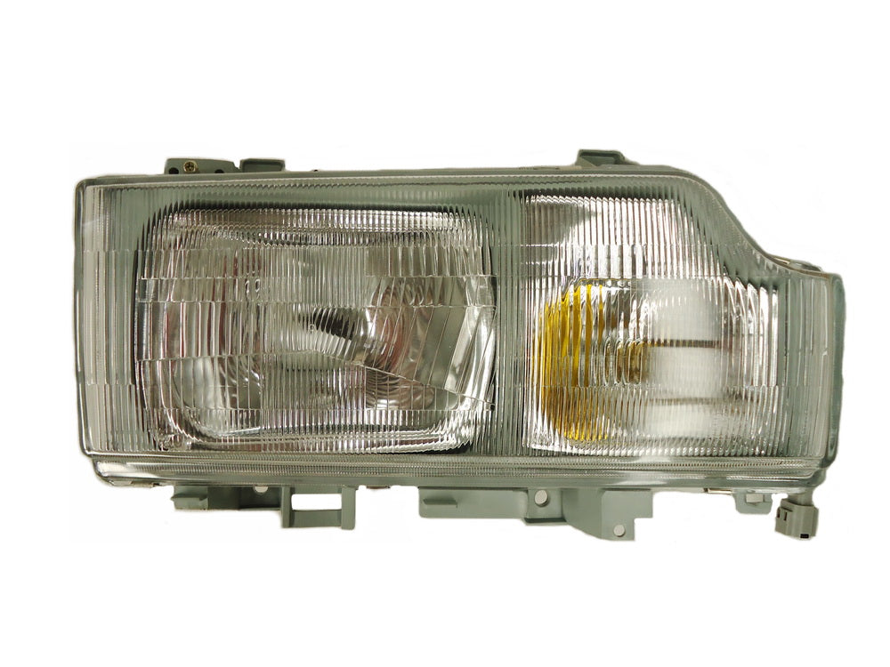 HeadLamp Head Light R/H Right Hand  –  To Suit Nissan UD CW (02-04/08)