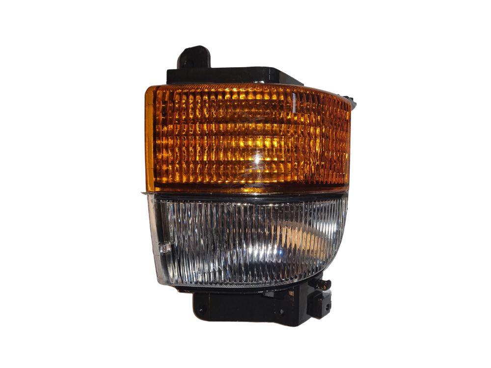 Park Lamp With Flasher L/H Left Hand  –  To Suit Nissan UD CW (02-04/08)