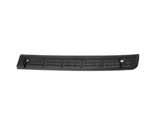 Front Bumper Bar Mould L/H Left Hand  –  Top Step Tread  –  Quon To Suit Nissan UD CK / CW / PD / PW / GK / GW (07-16)