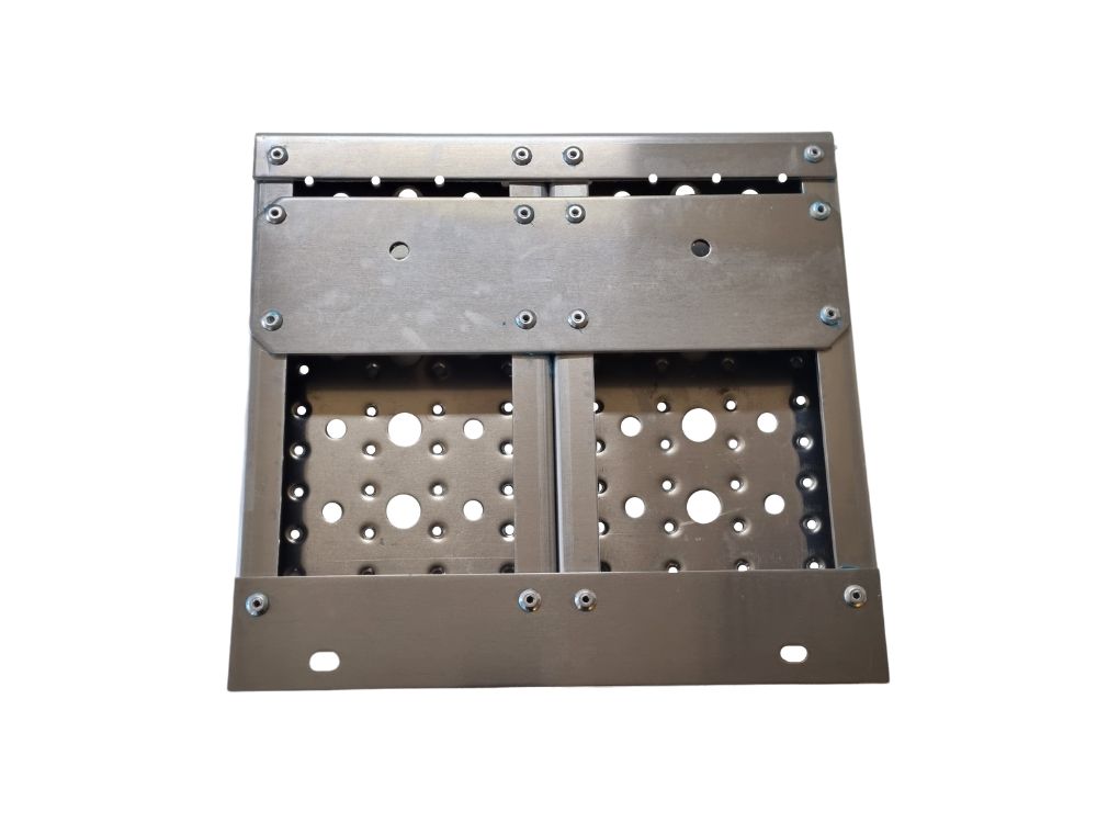 To suit Freightliner Argosy 99 20 step plate Right Hand & Left Hand