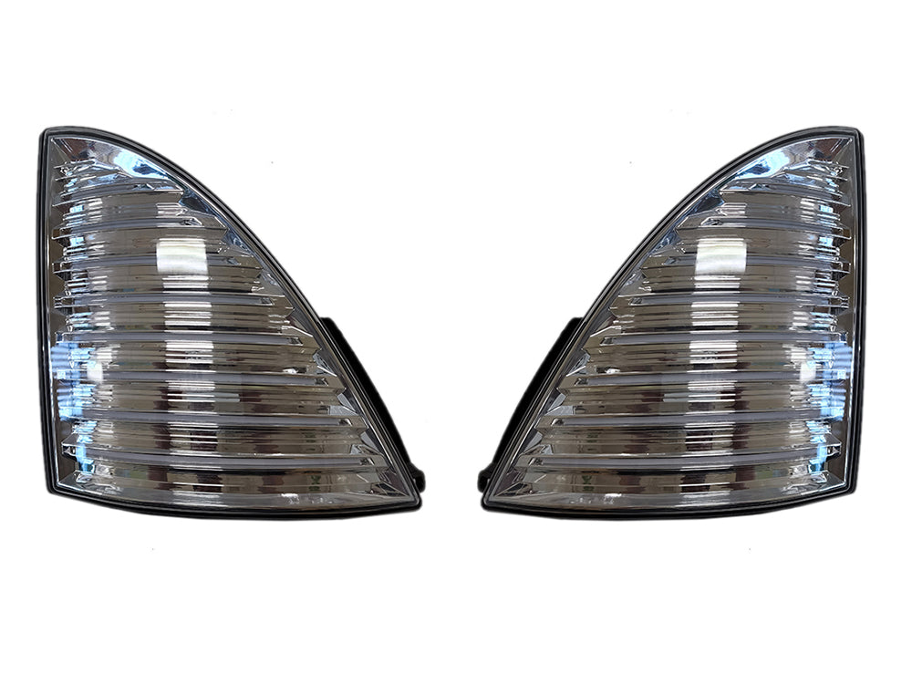 Flasher R/H Right Hand And L/H Left Hand  –  Pair  –  Clear  –  LED  –  To Suit Hino 700 Series (04-18)