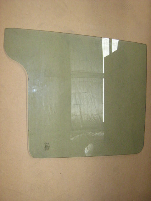 Door Glass L/H Left Hand Front  –  To Suit Hino FB / FC (96-02)