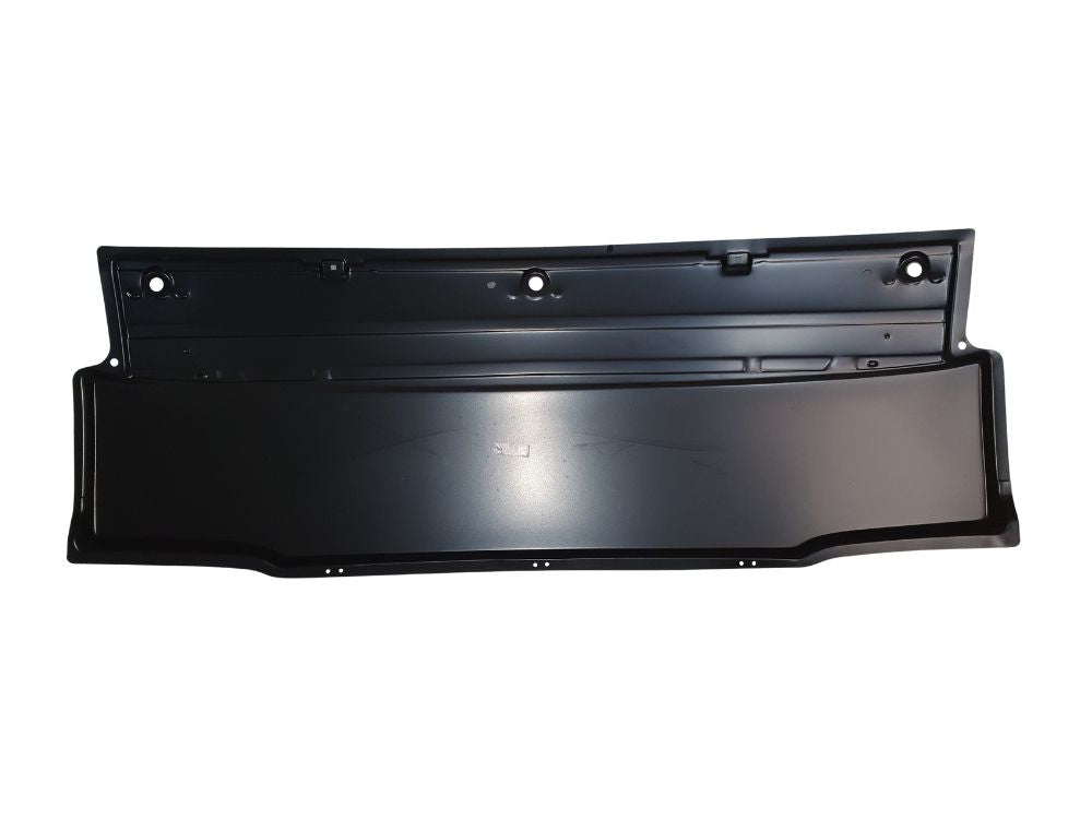 Front Panel  –  Narrow Cab  –  Washer Jet 50mm To Wiper  –  To Suit Isuzu N Series (00-07/05)