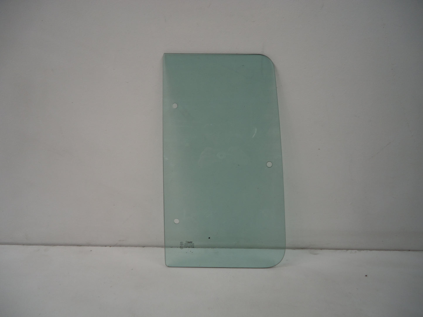 Side Cargo Window L/H Left Hand  –  Behind Front Door  –  To Suit Isuzu F Series (86-96)