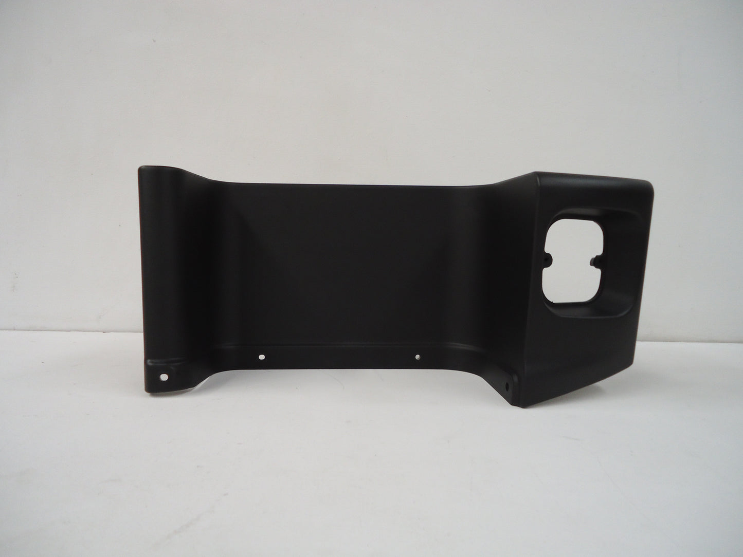 Step Panel R/H Right Hand  –  Lower  –  FT / FV / FX / FTS 4X4  –  To Suit Isuzu F Series (08-On)