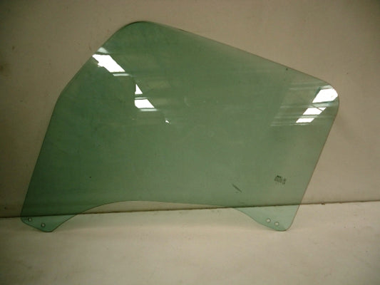 Front Door Glass L/H Left Hand  –  To Suit Mitsubishi Canter FE7 / FE8 (05-11)