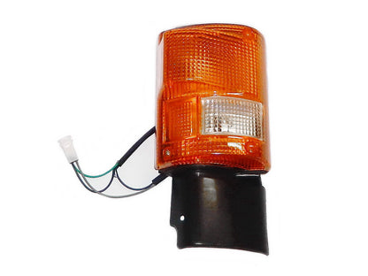 Park Lamp/Flasher R/H Right Hand  –  With Square Plug  –  To Suit Mitsubishi Fighter FS4 / FP4 / FV4 (84-96)