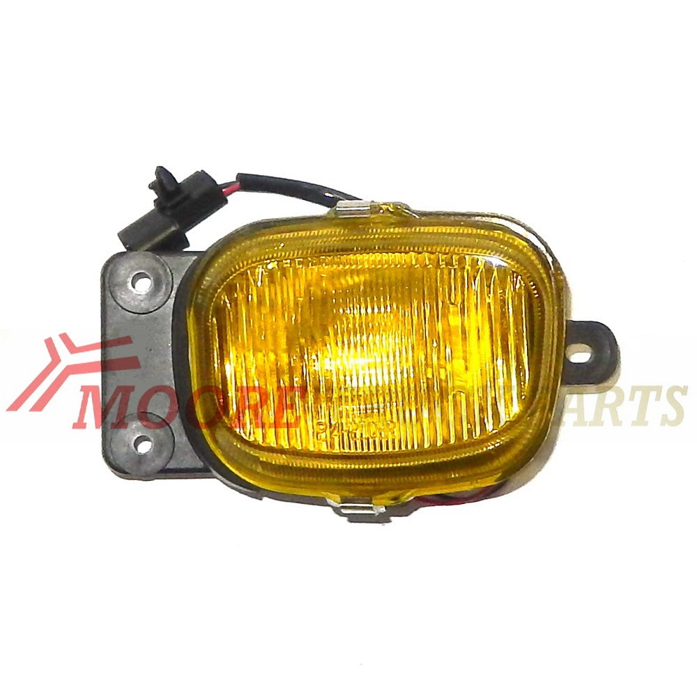 Fog Lamp R/H Right Hand  –  Yellow  –  To Suit Mitsubishi Fighter FK / FM / FN (96-08)