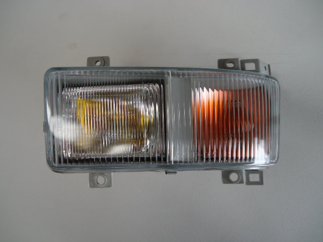 Fog Lamp L/H Left Hand  –  Yellow  –  With Flasher  –  To Suit Mitsubishi FS5 / FP5 / FV5 (08-On) (98-11)