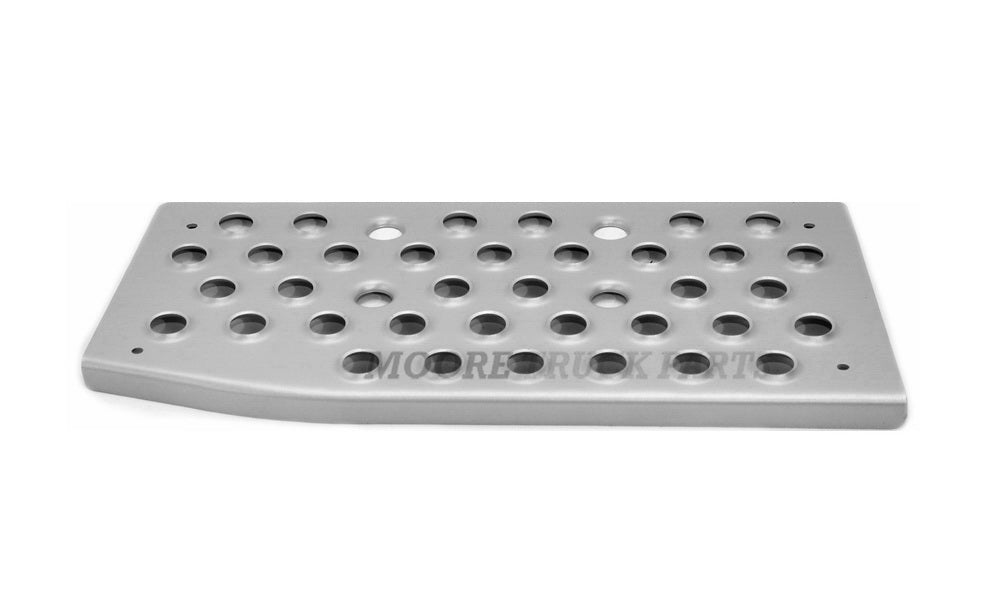 Step Plate L/H Left Hand  –  Lower  –  To Suit Mercedes Actros Mega Space MP2 (02-08)