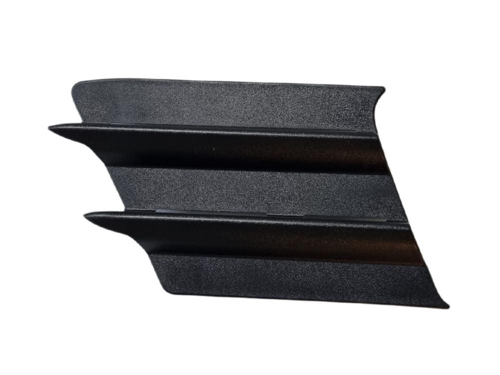 Front Bumper Bar Vent Cover R/H Right Hand  –  Dark Grey  –  To Suit MAN TGX (07-14)