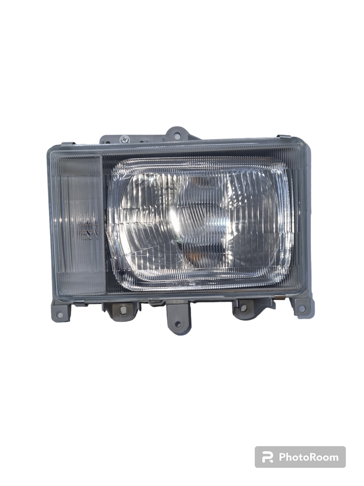 HeadLamp Head Light R/H Right Hand  –  FE3 /FB / FE4 / To Suit Volvo FH / To Suit Hino FF/To Suit Hino FG (86-95)