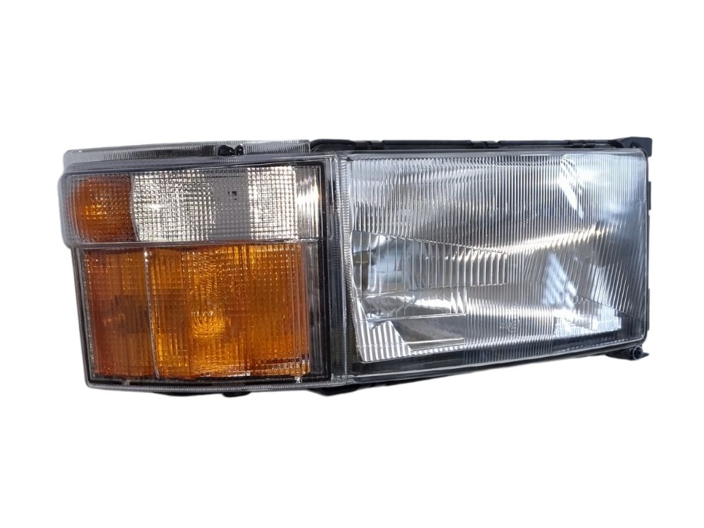 HeadLamp Head Light R/H Right Hand  –  Rectangle  –  With Flasher  –  To Suit Scania P / R Series (97-04)