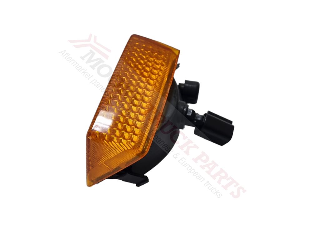 Corner Lamp R/H Right Hand  –  To Suit Volvo FH / To Suit Volvo FM (02-07)